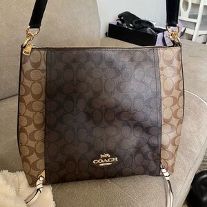 Coach bag used but in great condition
